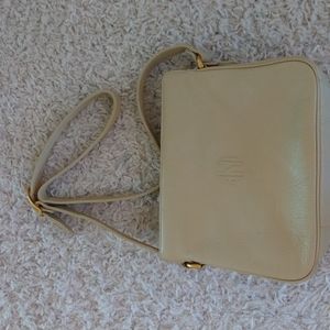 AKII Made In Korea Fine Leather Bag.